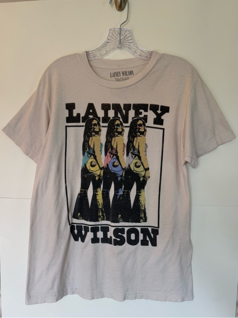 Lainey Wilson Graphic Band Tee in Light Beige with Multicolor Print Size Medium
